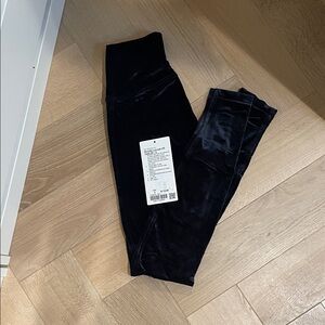 Lululemon Wunder Lounge High-Rise Tight 28" Velvet Black Size 2